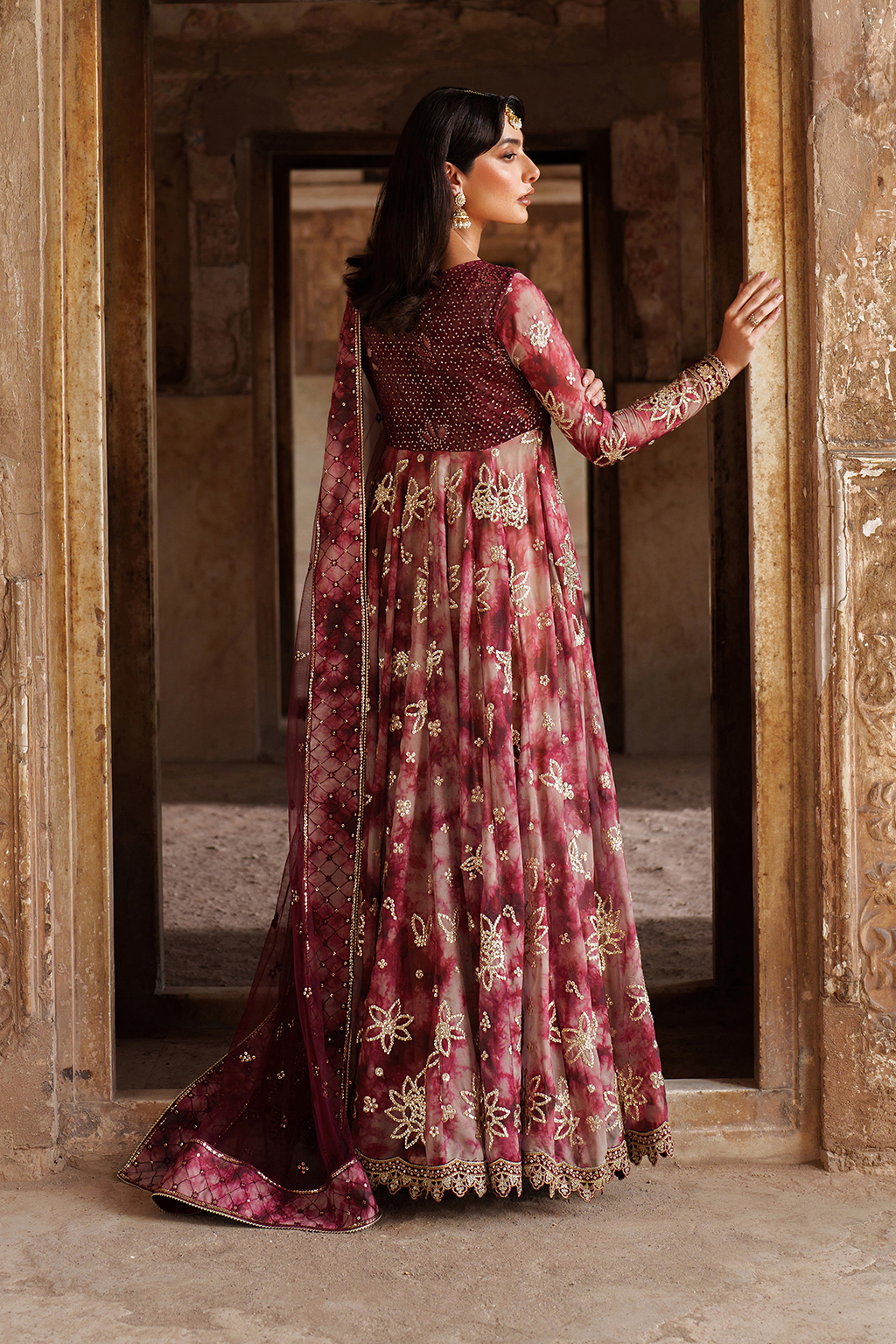 Iznik | Festive Formal | UE-533 Printed Chiffon - Pakistani Designer Dress - by Iznik - Type : Ladies Clothes - 100% Original at Saira Sultan