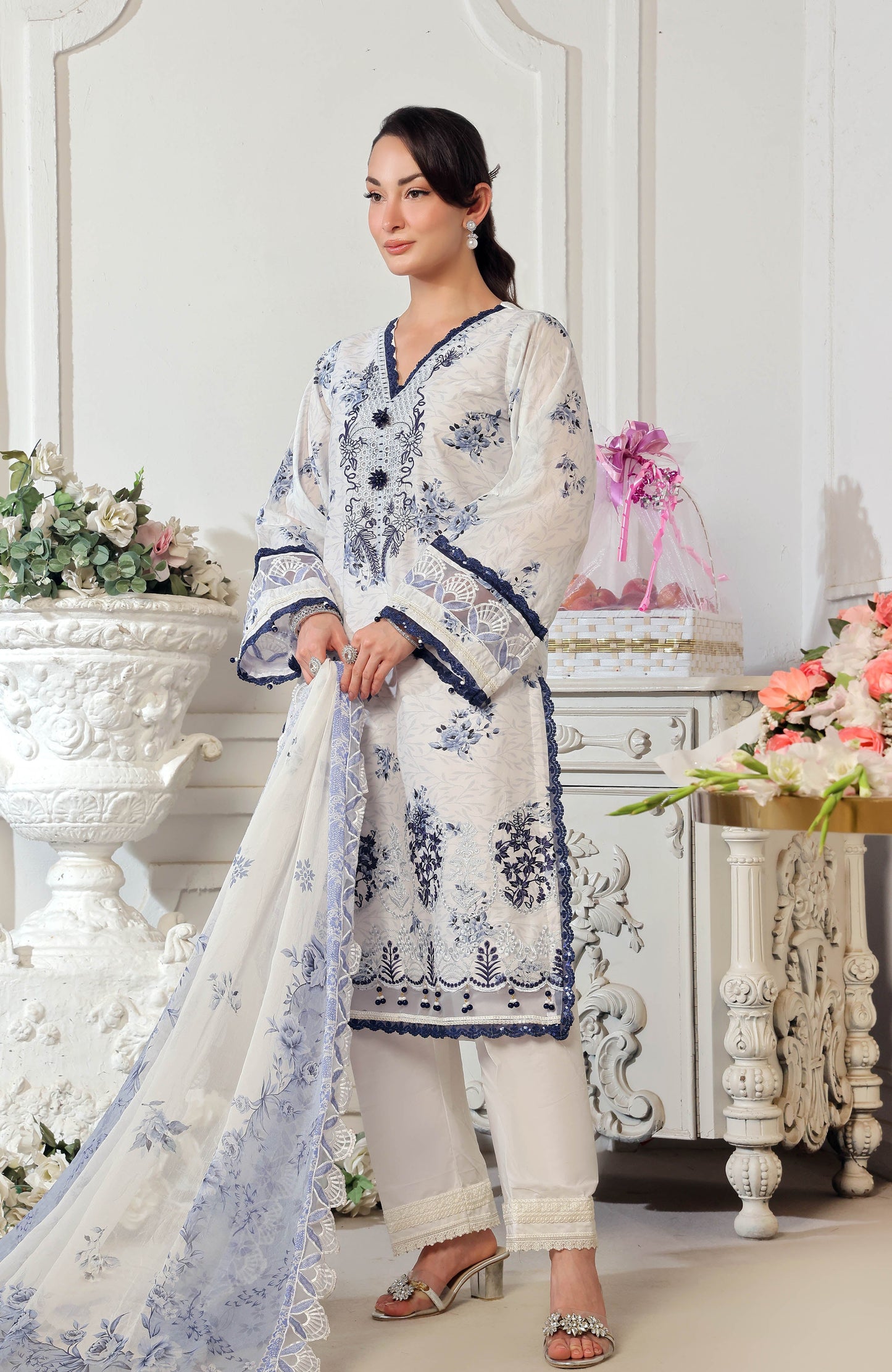 Al Zohaib | Applique Kari Cutwork Edit 25 | ACE-25-04 XS Pearl White Chikankari