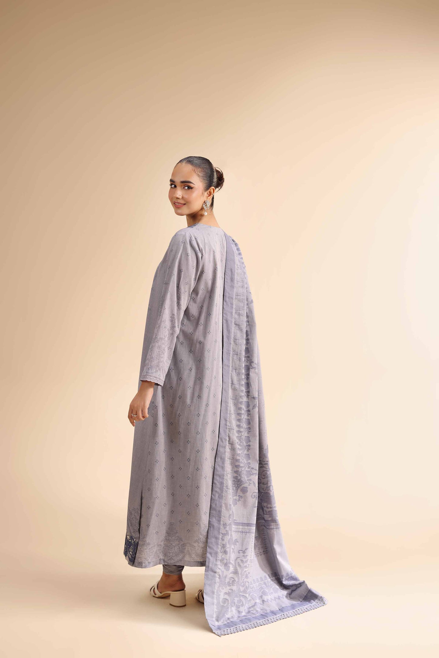 Nishat | Cross Season Edit | 42501048 S Gray Jacquard