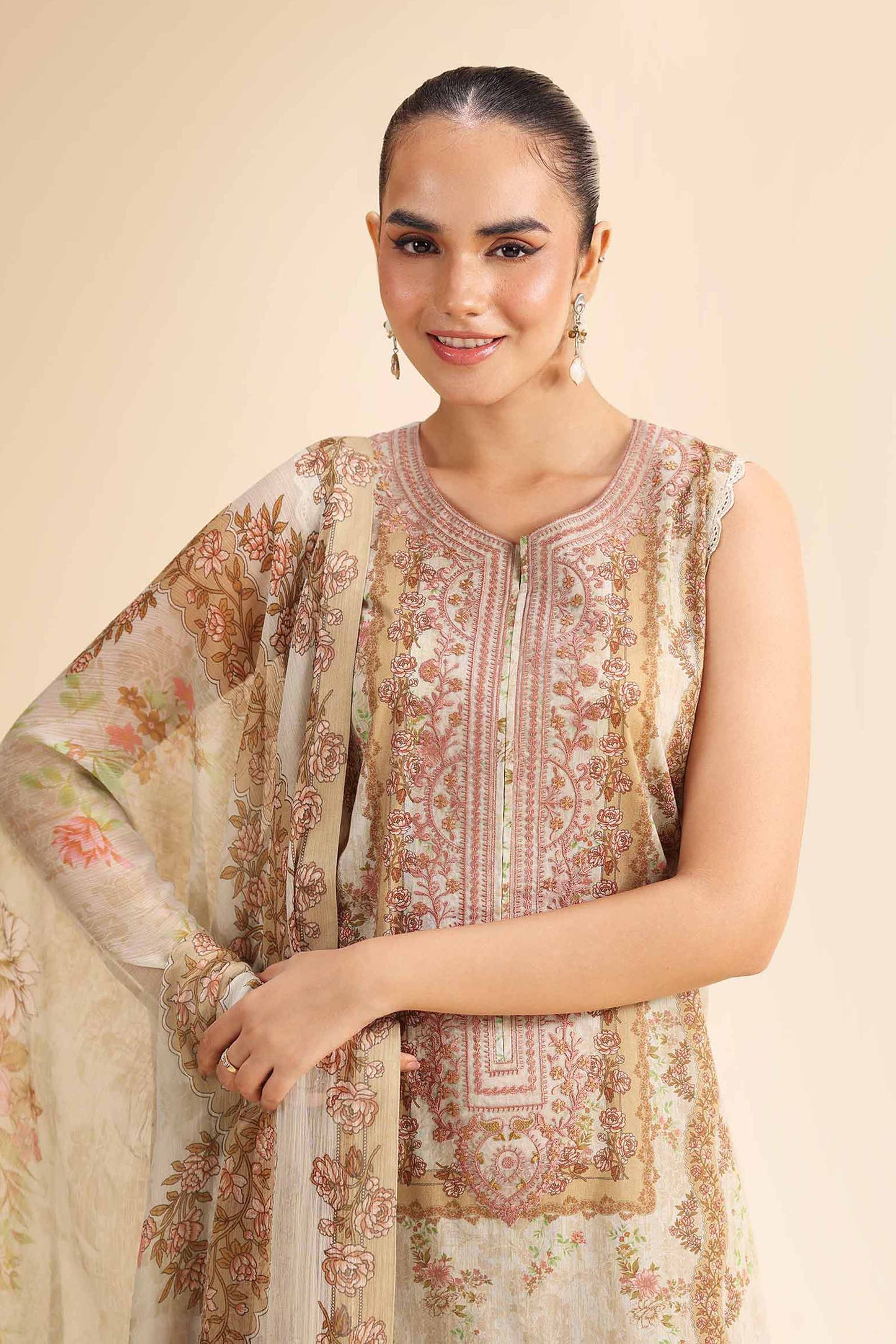 Nishat | Cross Season Edit | 42501052 M Gray Cambric