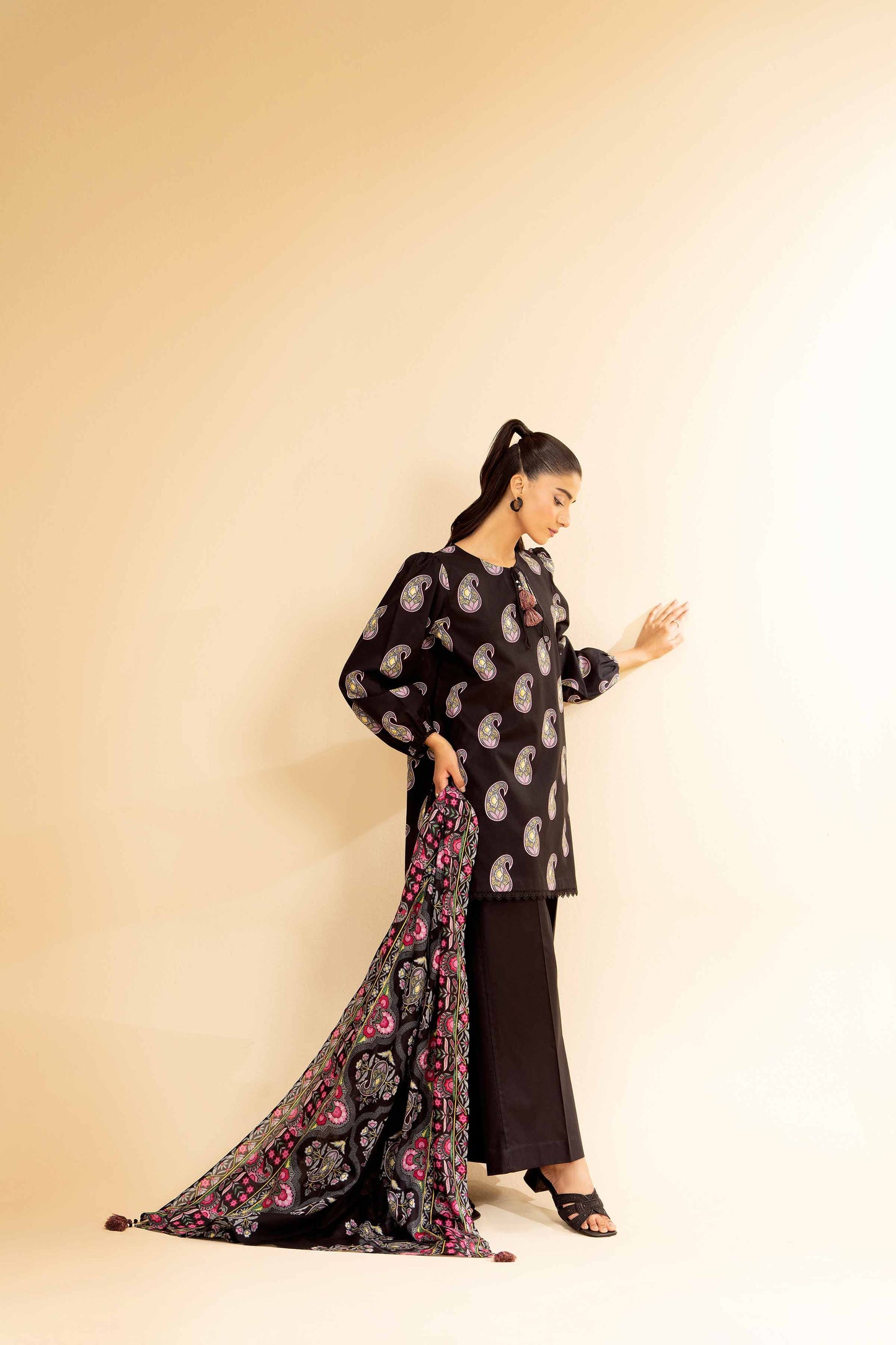 Nishat | Cross Season Edit | 42501077 L Black Cambric