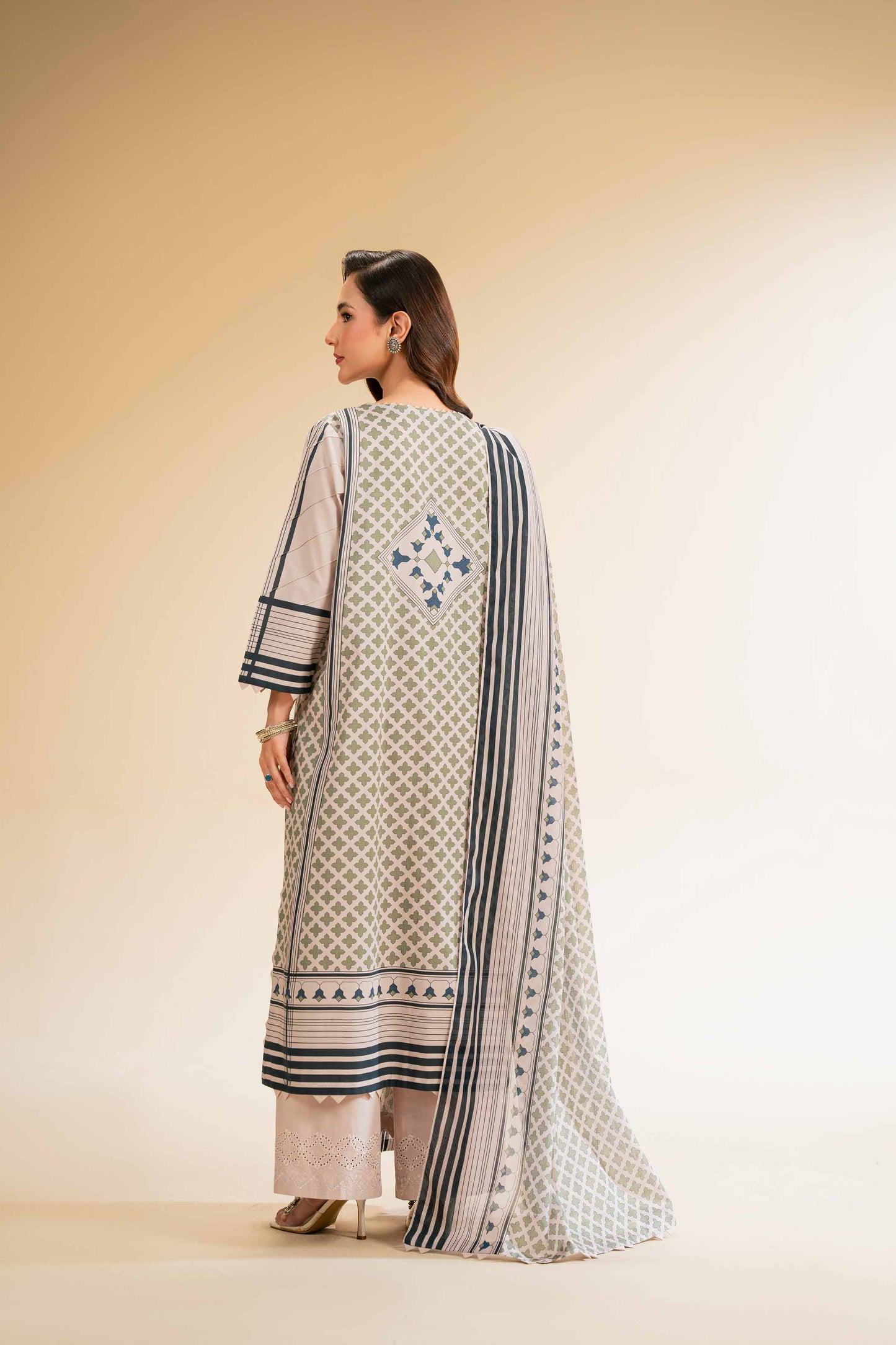 Nishat | Cross Season Edit | 42519173 S Beige Cambric