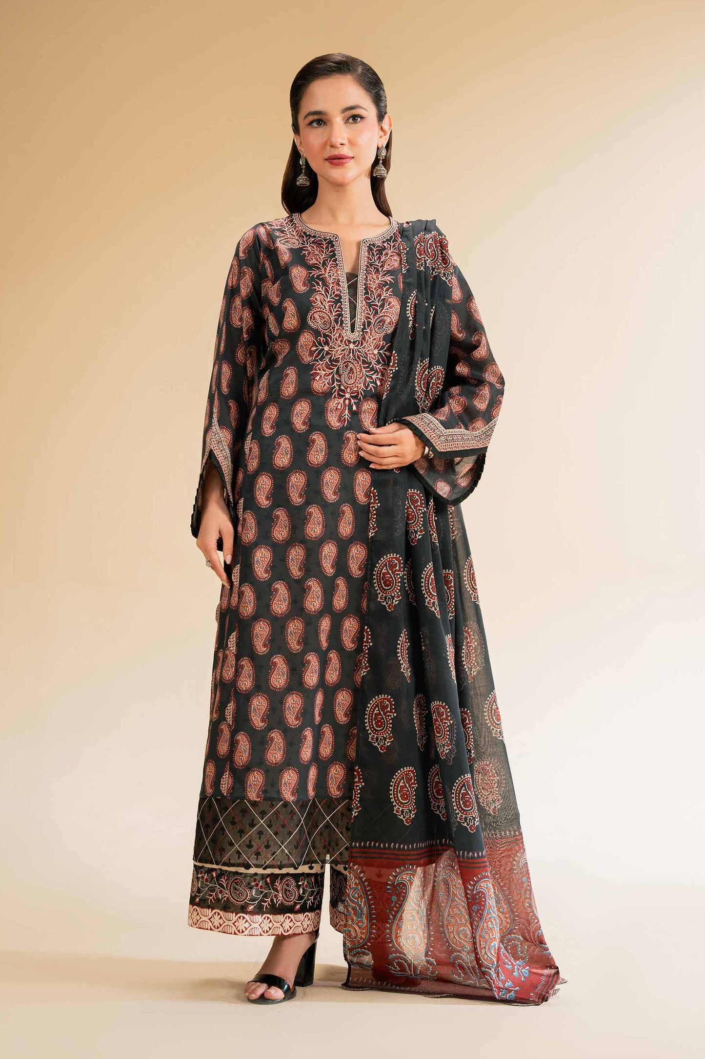 Nishat | Cross Season Edit | 42519175 XS Black Cambric