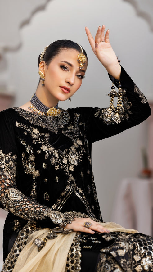 Zebtan | Andaz e Makhmal | ZAM-10 M Black Velvet