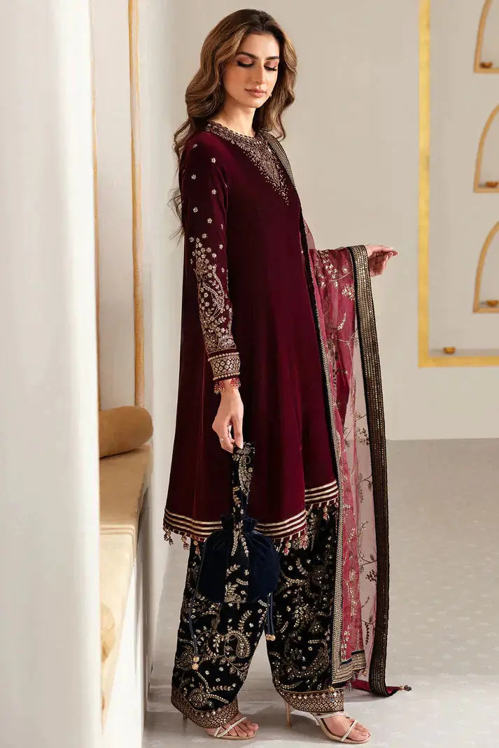 Jazmin | Velvet 23 | VF-2018 - Pakistani Designer Dress - by Jazmin | Type: Formal - 100% Original at Saira Sultan