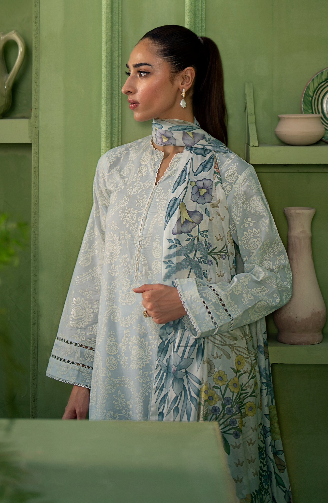 Seran | Artisan Lawn 25 | GLACE L Ice Blue Lawn