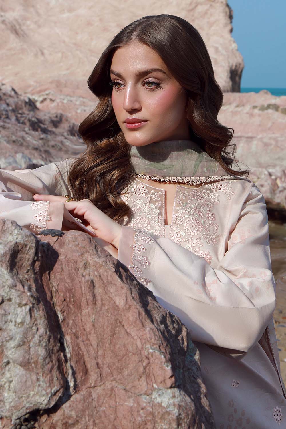Seran | Afsanah Lawn 25 | RUMI L Lavender Pinocchio Lawn