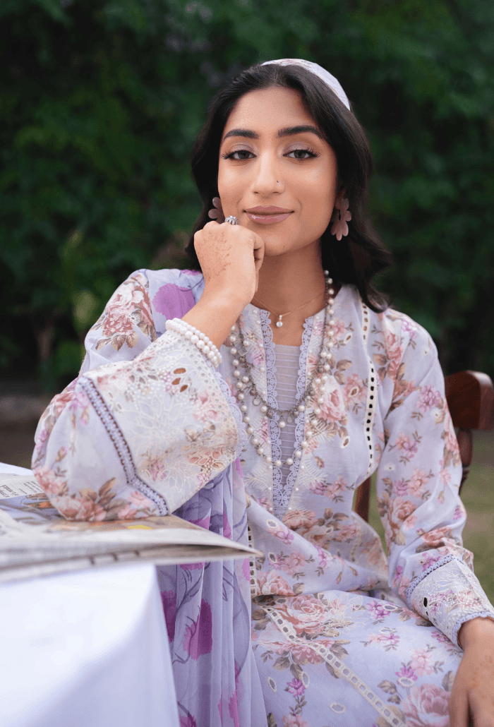 Humdum | Gardenia Lawn 24 | Printkari Lawn PLG 04 - Pakistani Designer Dress - by HumDum | Type: Luxury - 100% Original at Saira Sultan