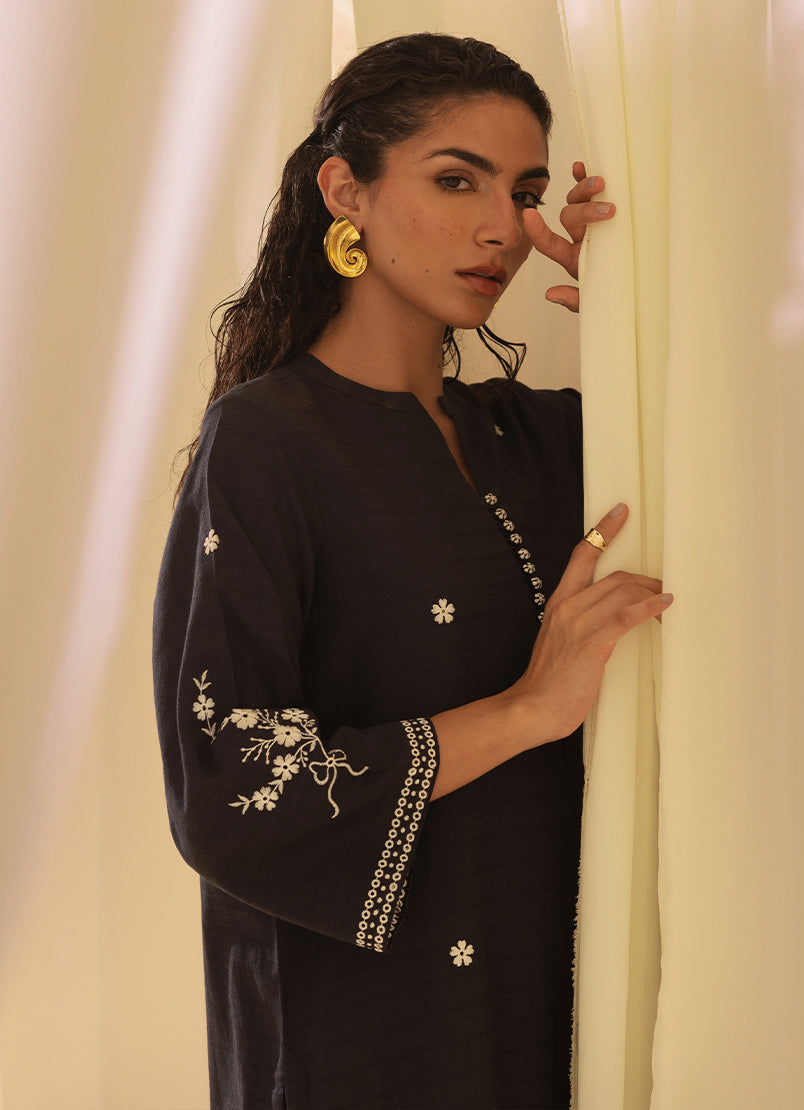 Image | Spring Basics 25 | IJSE-214055-12500 L Black Jacquard
