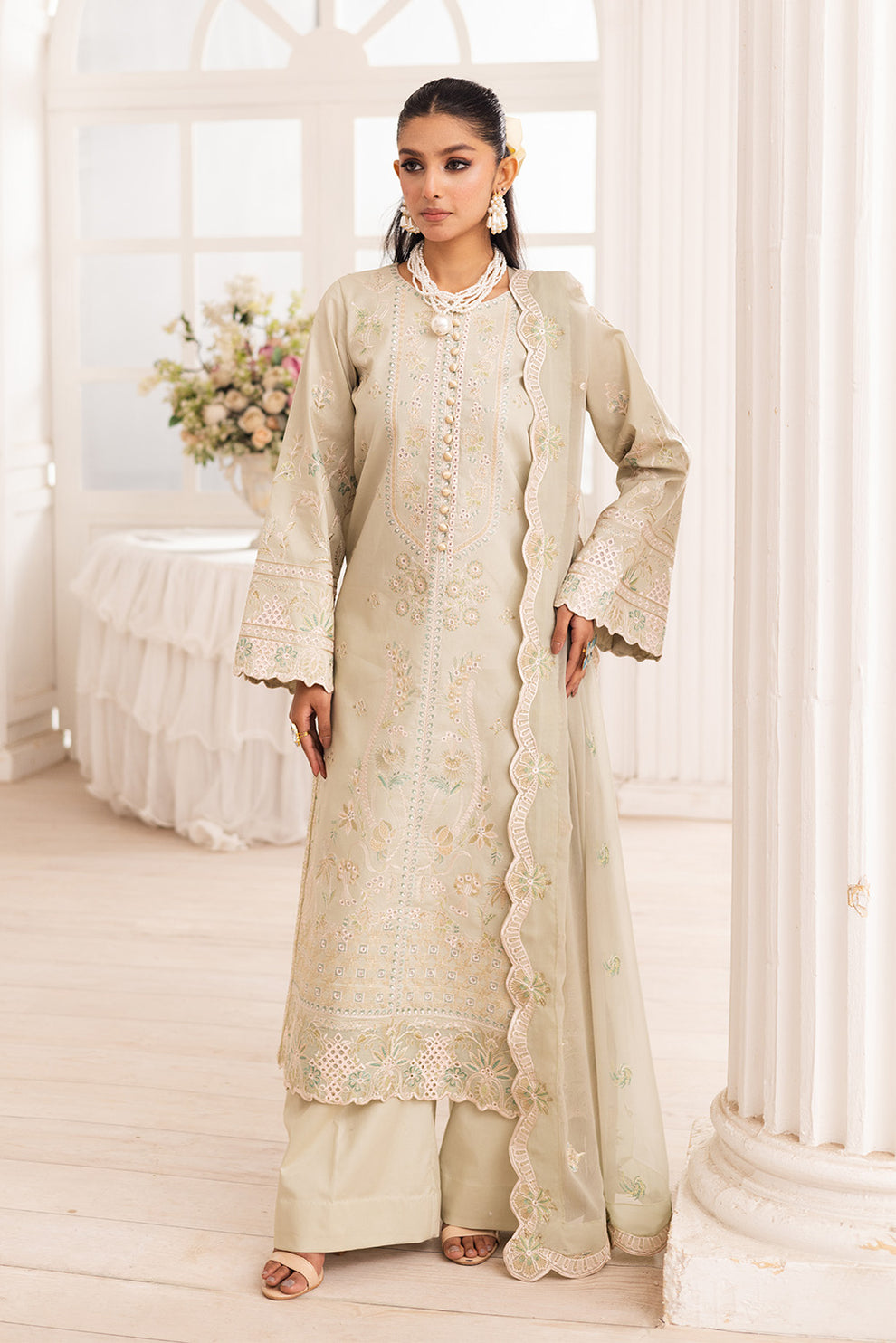 Maryum N Maria | Mira Luxury Lawn | ESMAT - FS50099 XS Gray Lawn