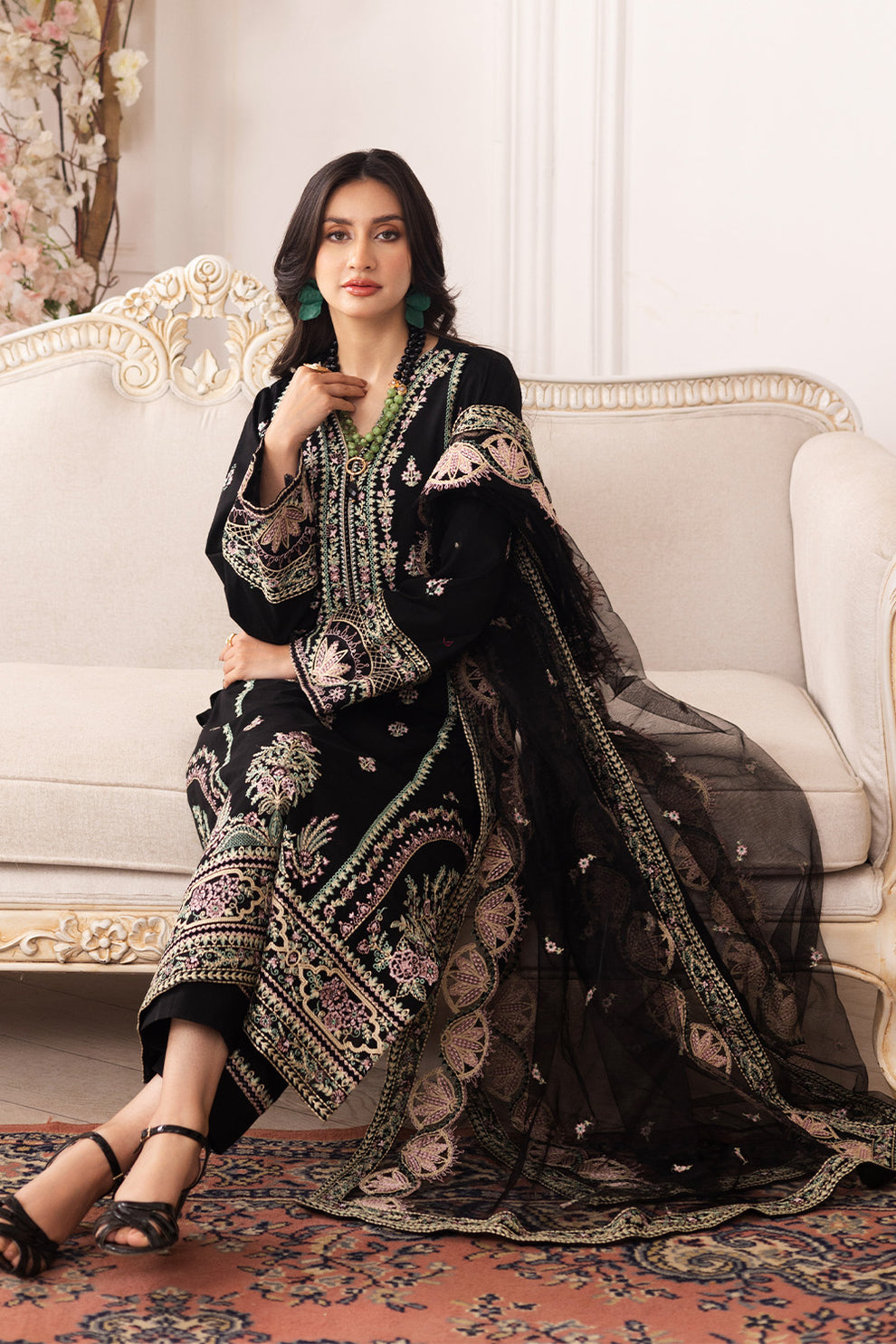 Maryum N Maria | Mira Luxury Lawn | SARA - FS50103 L Black Lawn