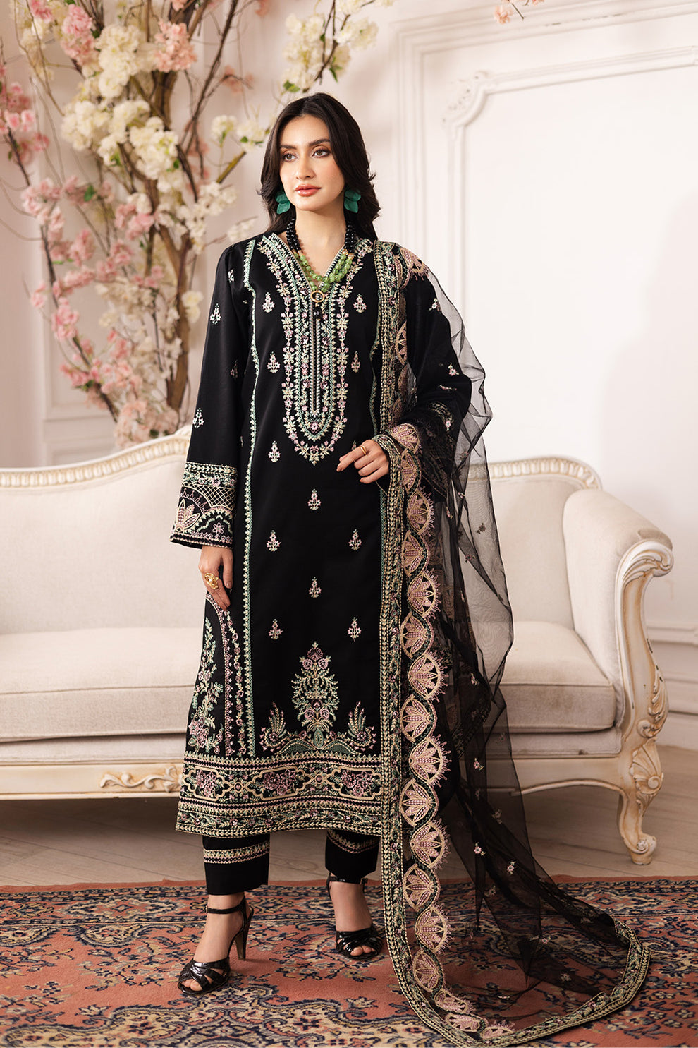 Maryum N Maria | Mira Luxury Lawn | SARA - FS50103 XS Black Lawn