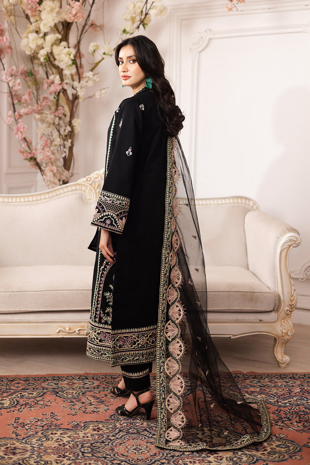 Maryum N Maria | Mira Luxury Lawn | SARA - FS50103 S Black Lawn