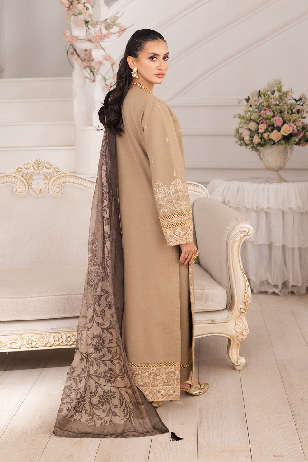Maryum N Maria | Mira Luxury Lawn | LEYLA - FS50105 S Beige Lawn