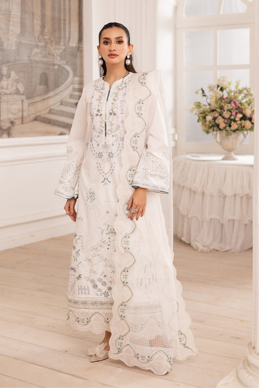 Maryum N Maria | Mira Luxury Lawn | MAIRA - FS50107 XS White Lawn