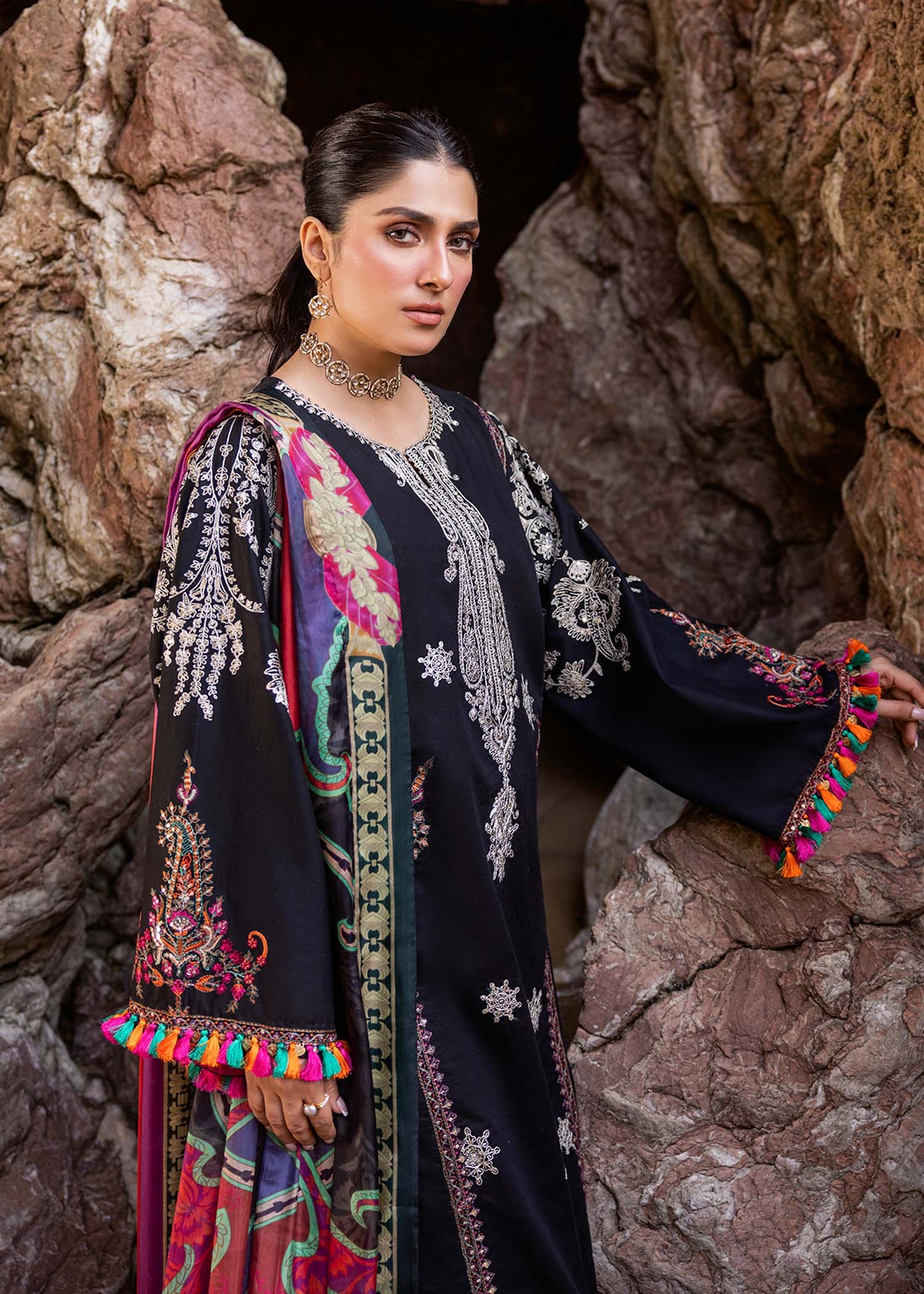 Sadaf Fawad Khan | Siraa Luxury Lawn 24| Nuha (A) M