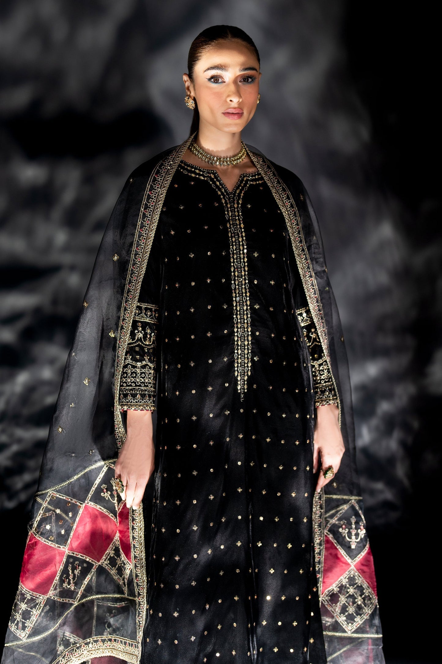 Naqshi | Makhmal 24 | ZUNI XL Black Velvet