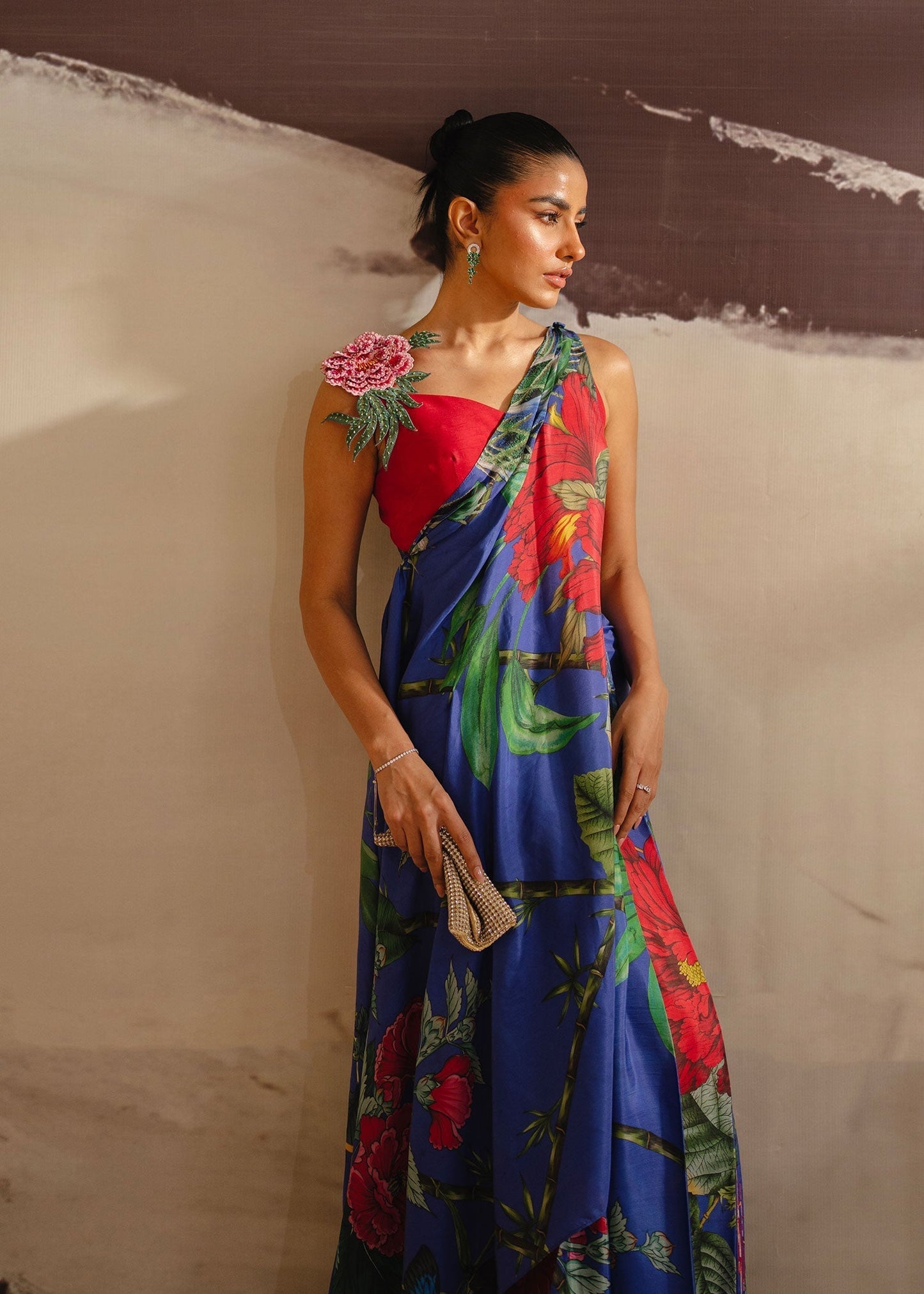 Mahgul | Eye of Cemal | Bold Breeze M Red Korean Raw Silk