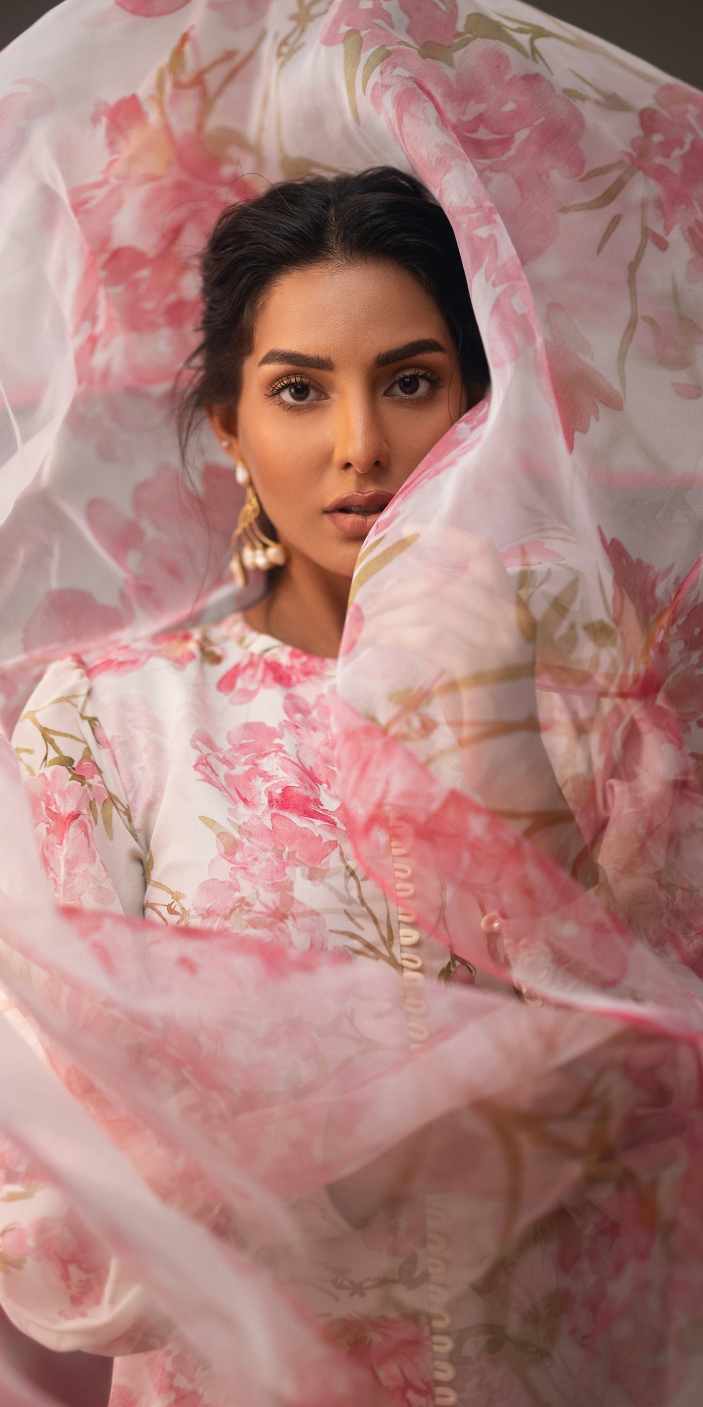 Erum Khan | Beyond Basic | BOLD BOUQUET - Pakistani Designer Dress - by Erum Khan | Type: Ladies Clothes - 100% Original at Saira Sultan