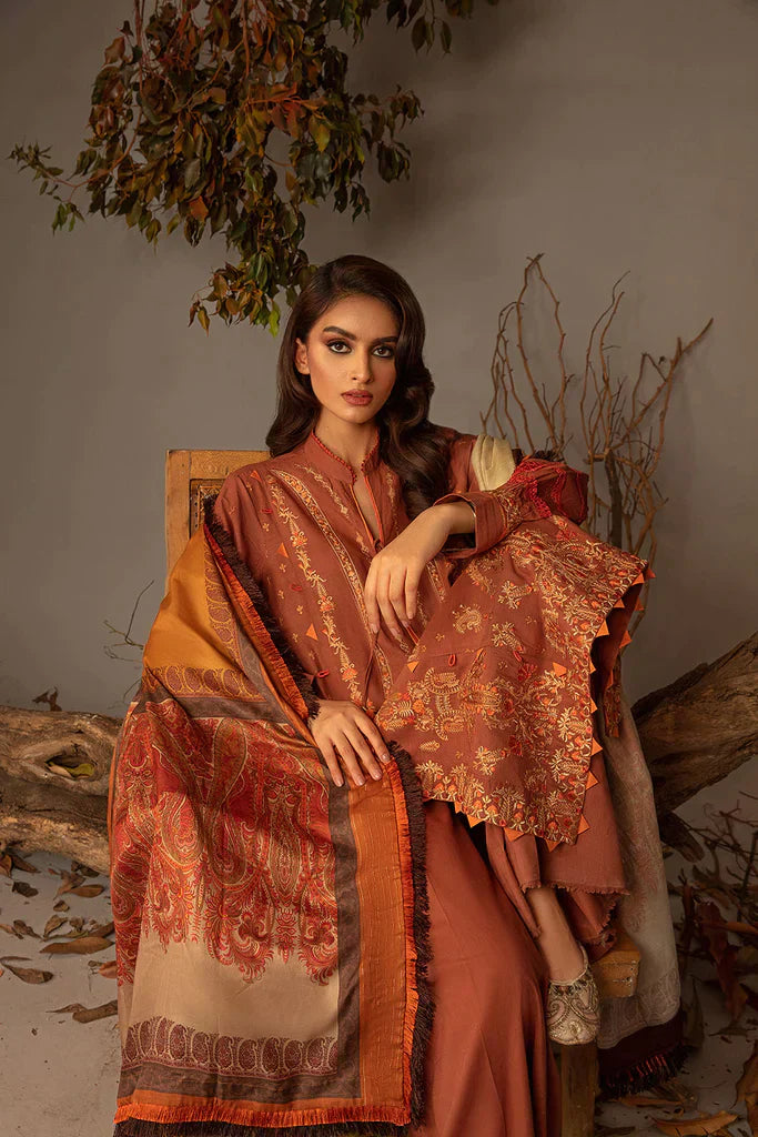 Sobia Nazir | Autumn Winter 23 | 5A - Pakistani Designer Dress - by Sobia Nazir | Type: Luxury - 100% Original at Saira Sultan