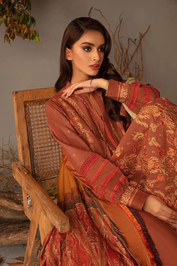 Sobia Nazir | Autumn Winter 23 | 5A - Pakistani Designer Dress - by Sobia Nazir | Type: Luxury - 100% Original at Saira Sultan
