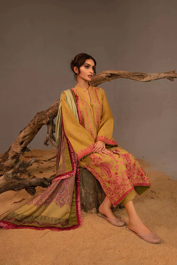 Sobia Nazir | Autumn Winter 23 | 5B - Pakistani Designer Dress - by Sobia Nazir | Type: Luxury - 100% Original at Saira Sultan
