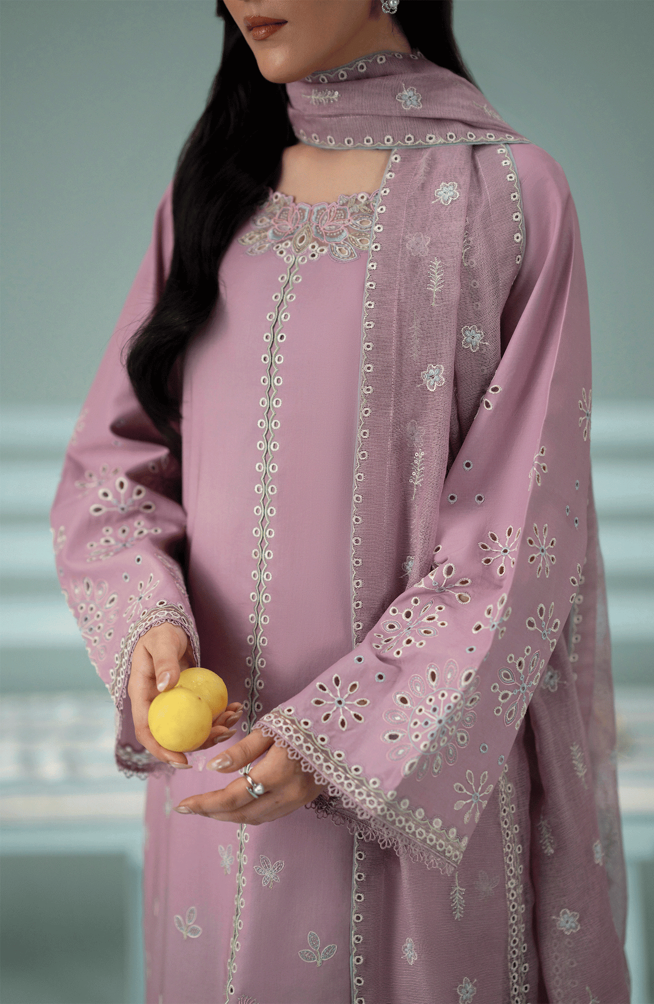 Seran | Luxury Pret | AYVIA - 3pc - Pakistani Designer Dress - by Seran - Type : Ladies Clothes - 100% Original at Saira Sultan