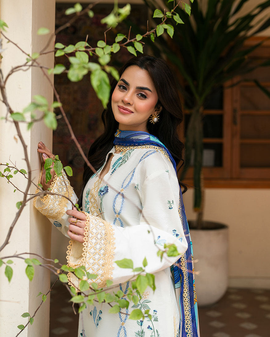 Roheenaz | Aashiyana Lawn | Zoya XL Ivory Lawn