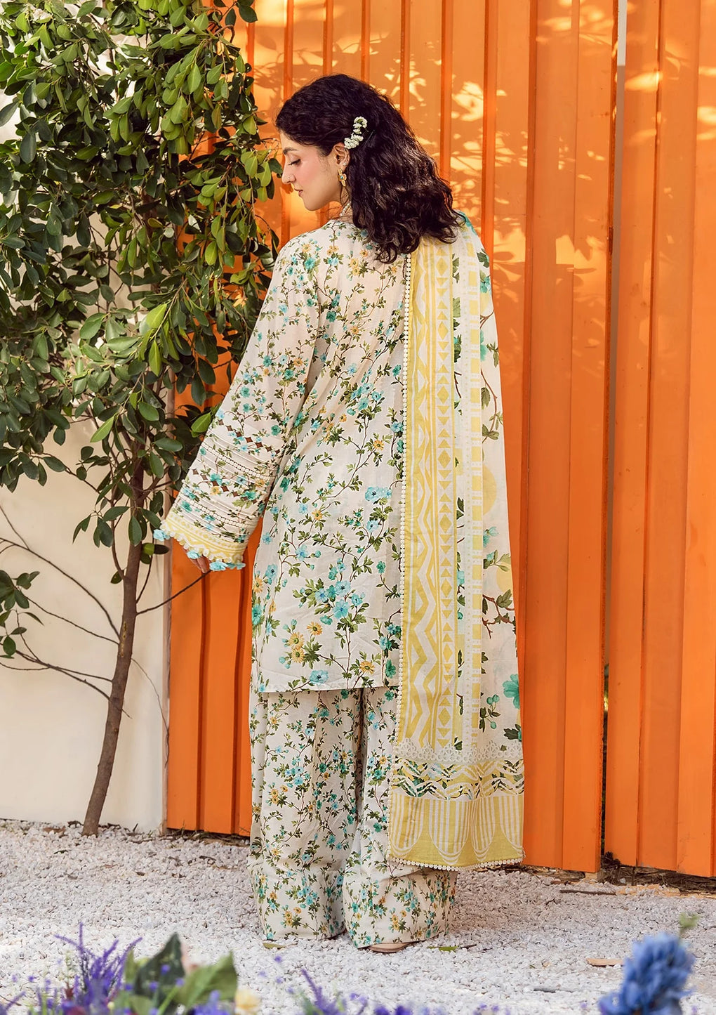 Elaf Premium | Prints 25 | EPS-3A IVORY WHISPERS S Off White Lawn