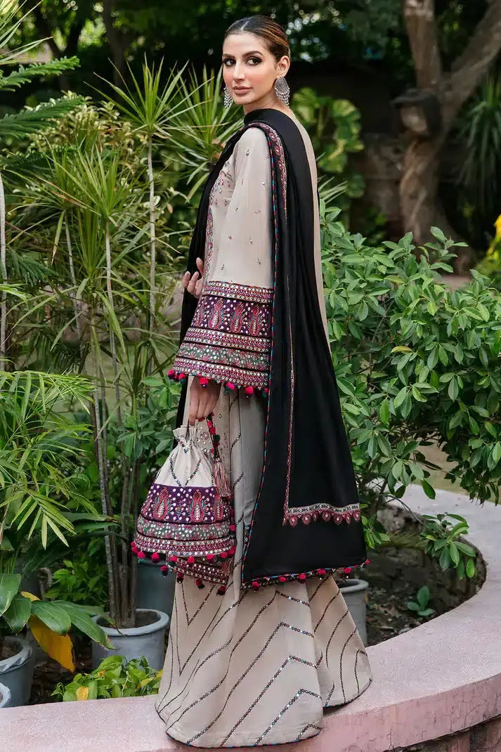 Jazmin | Dastaan Luxury Winter 23 | D7 - Pakistani Designer Dress - by Jazmin | Type: Luxury - 100% Original at Saira Sultan