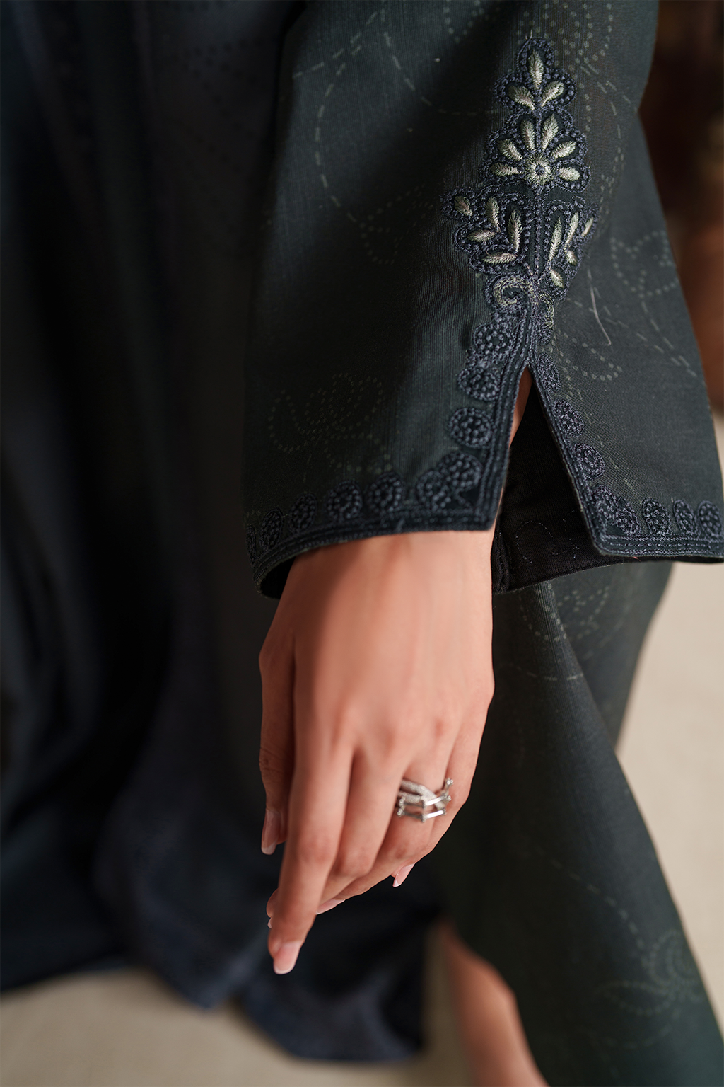 Iznik | Winter Chapter 25 | UE-572 Printed Khaddar by Iznik - Designer Dress - Type : Ladies Clothes - Available at Saira Sultan - 100% Original