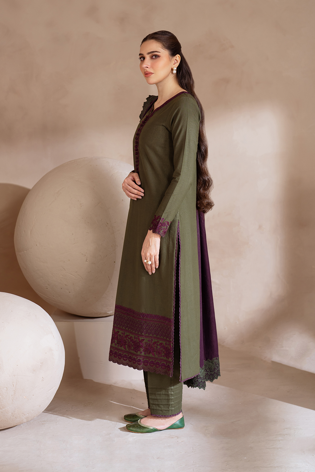 Iznik | Exclusive Winter | UE-373 XL Mehndi Khaddar