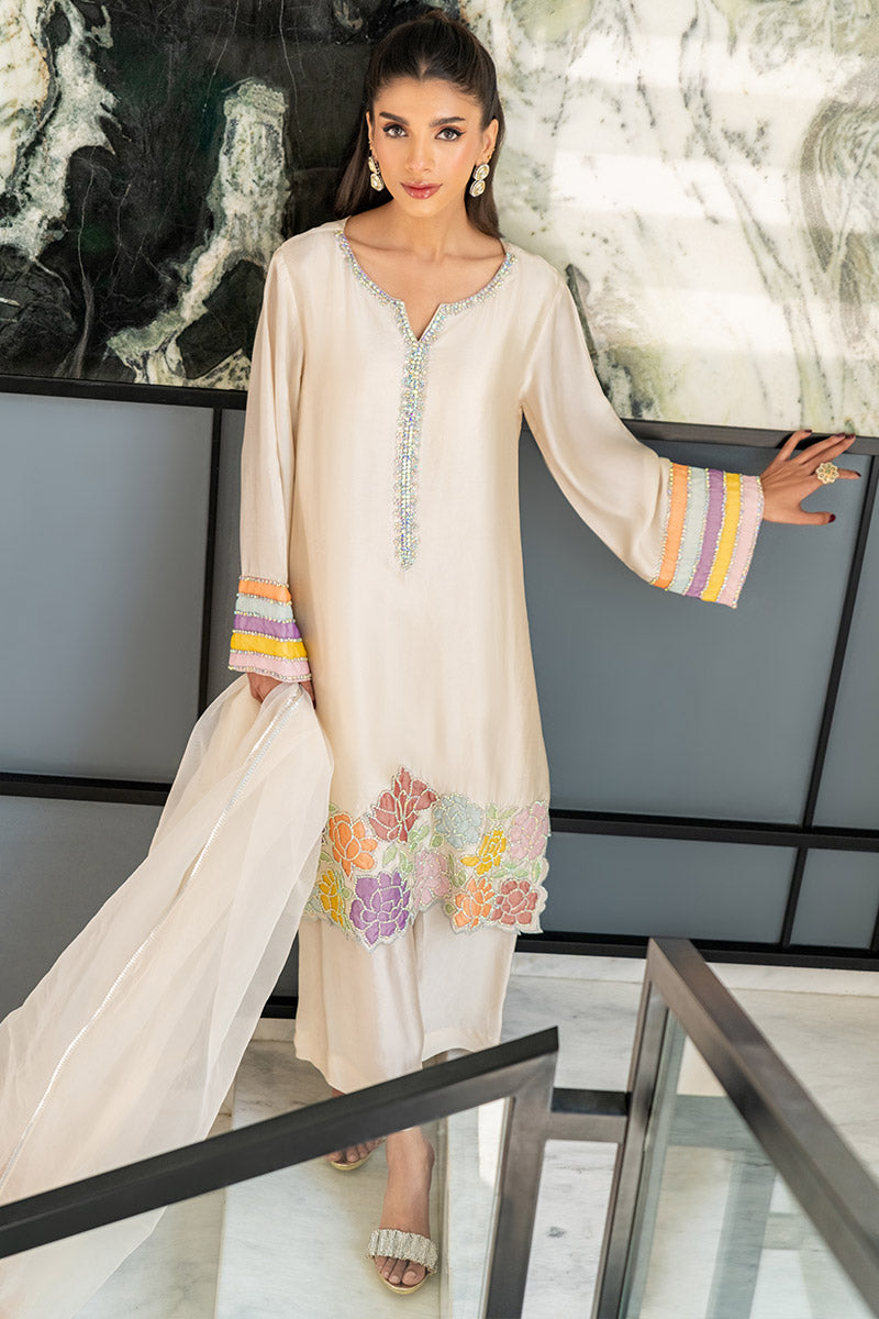Chic Ophicial | Celenia Pret | Ivory Rose L Ivory Pure Sheesha Silk