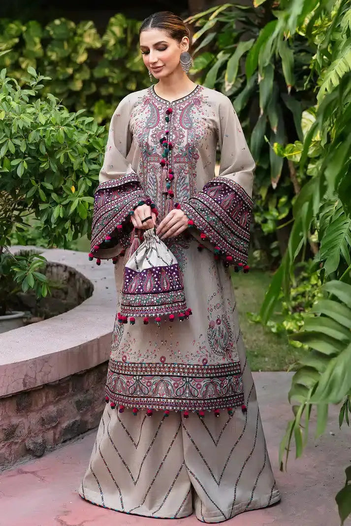 Jazmin | Dastaan Luxury Winter 23 | D7 - Pakistani Designer Dress - by Jazmin | Type: Luxury - 100% Original at Saira Sultan
