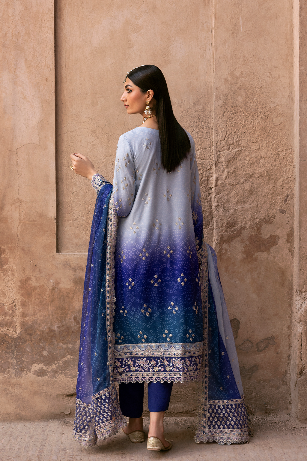 Emaan Adeel I The Empress Wedding Formals I AUREVIA - Pakistani Designer Dress - by Emaan Adeel - Type : Ladies Clothes - 100% Original at Saira Sultan