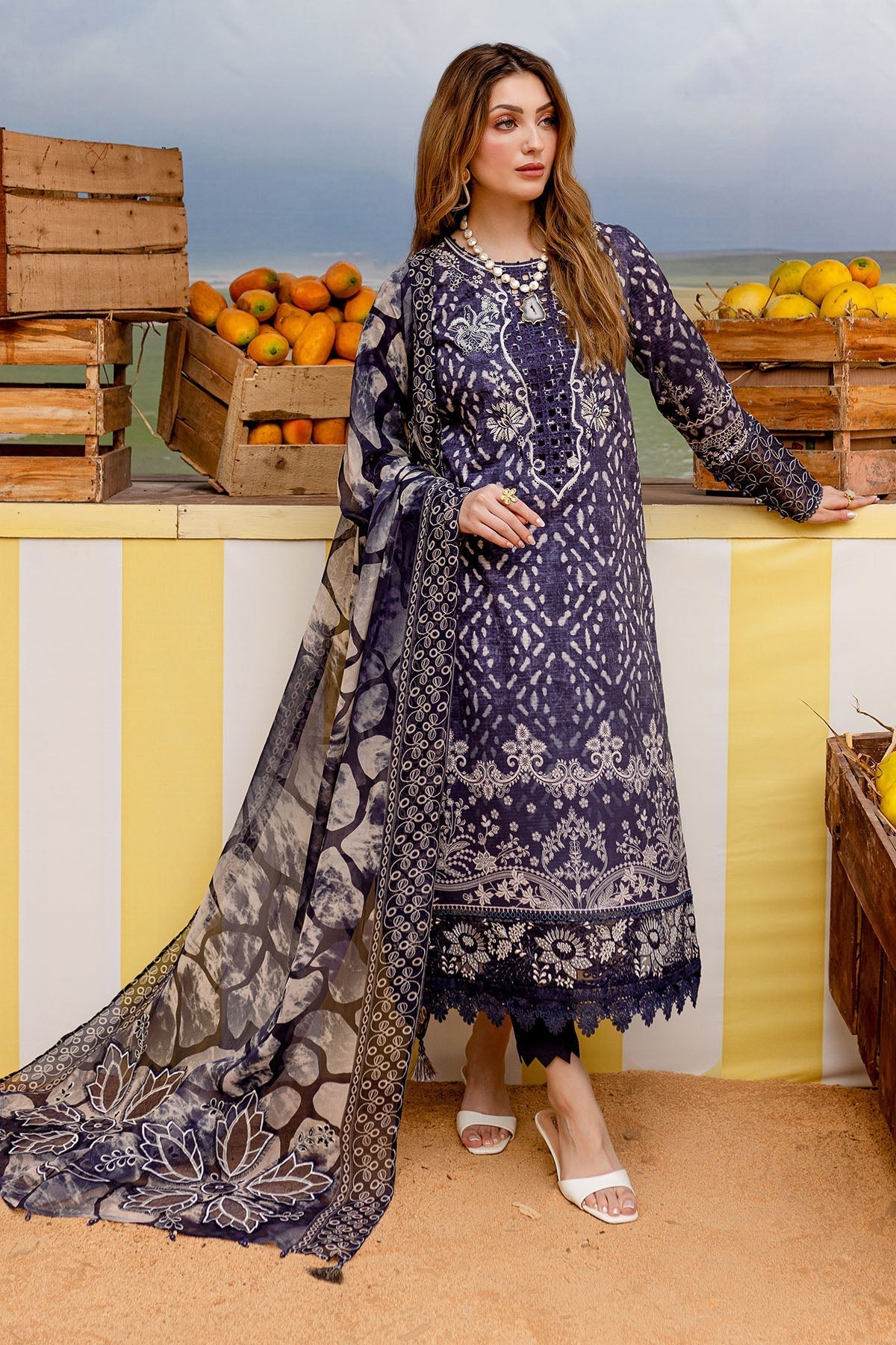 Nureh | Gardenia Lawn 25 | NSG-182 M Dark Purple Lawn