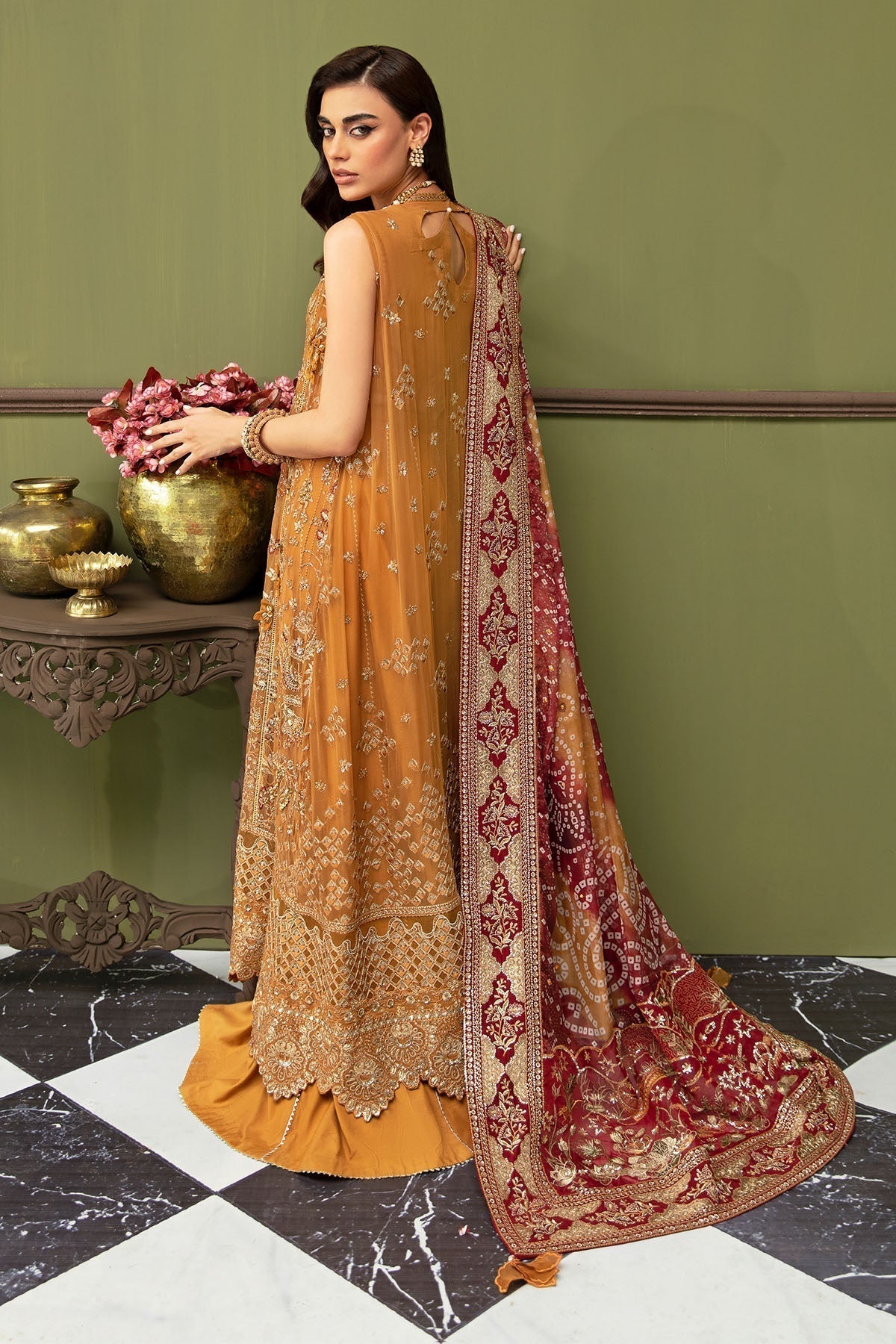Nureh | Jhoomro Wedding Formals | NL-52 - ZAWIYA - Pakistani Designer Dress - by Nureh | Type: Bridal - 100% Original at Saira Sultan