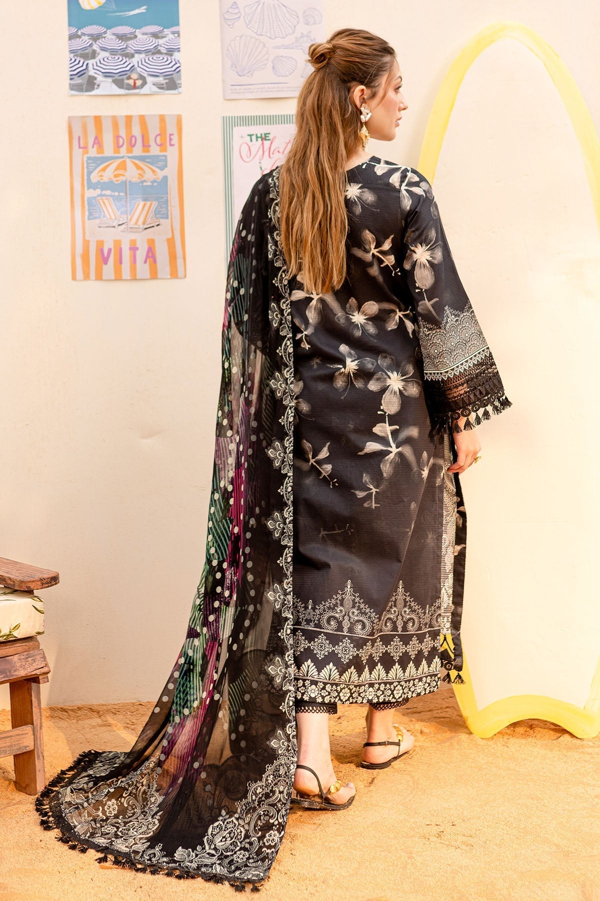 Nureh | Gardenia Lawn 25 |NSG-185 S Black Lawn
