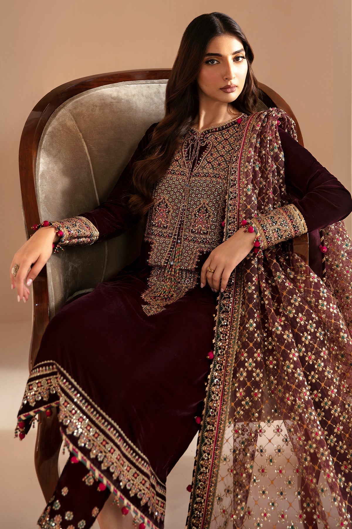 Jazmin | Velvet Edit 24 | Velvet Formal VF-2022 - Pakistani Designer Dress - by Jazmin | Type: Formal - 100% Original at Saira Sultan