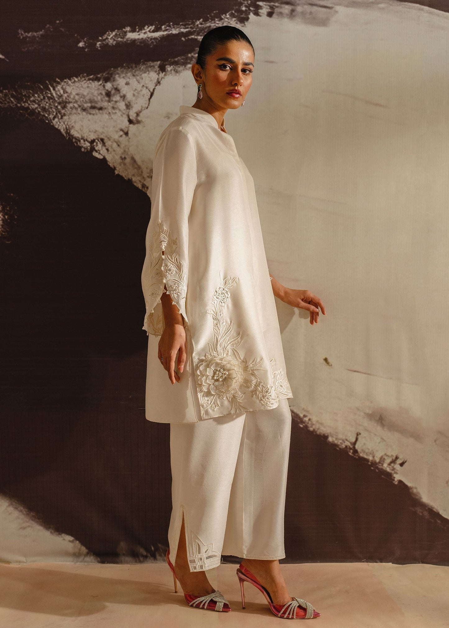 Mahgul | Eye of Cemal | Misty Floral L Ivory Korean Raw Silk
