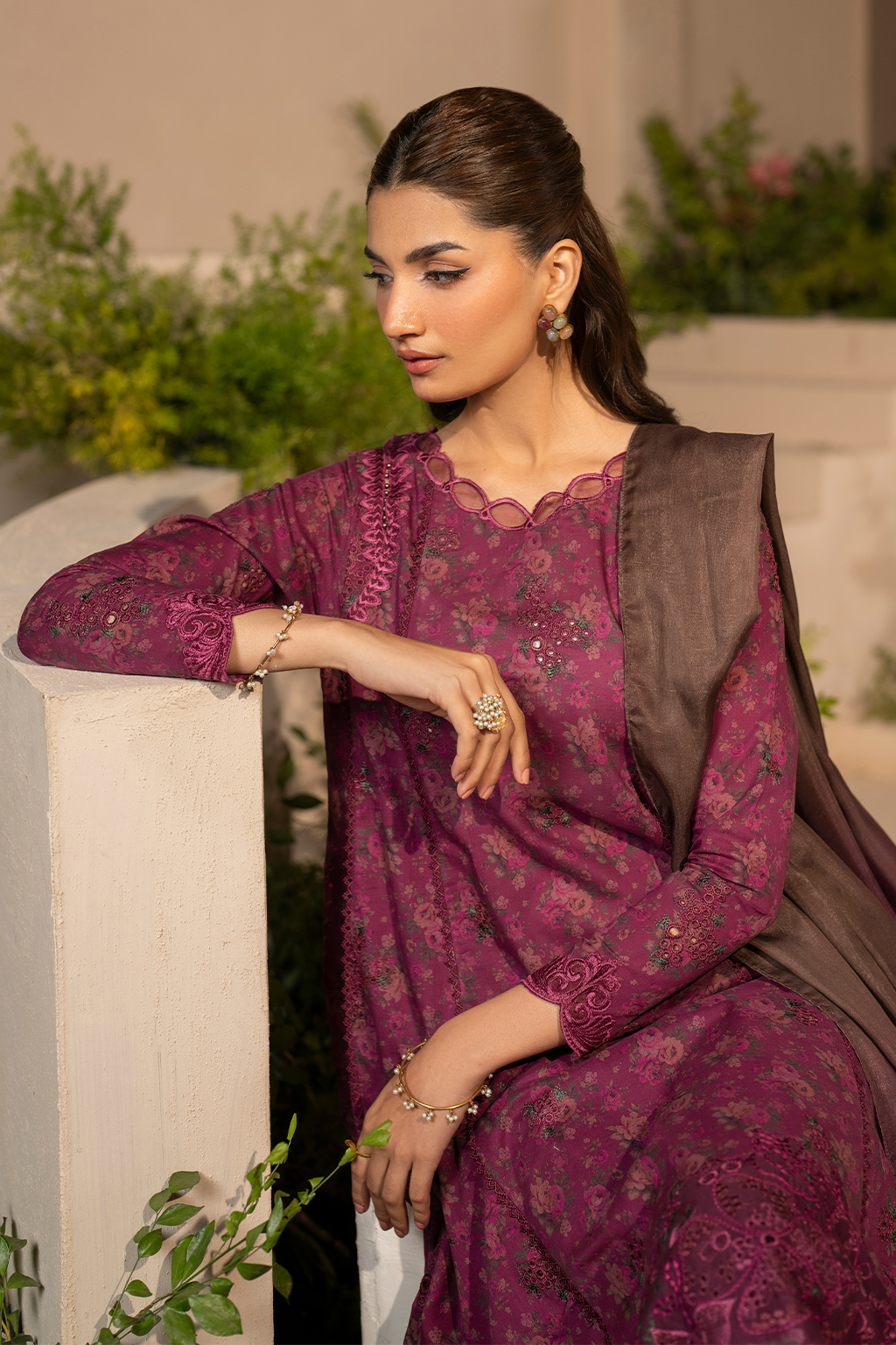 Iznik | Festive Lawn 25 | EFL-09 XL Wine Lawn