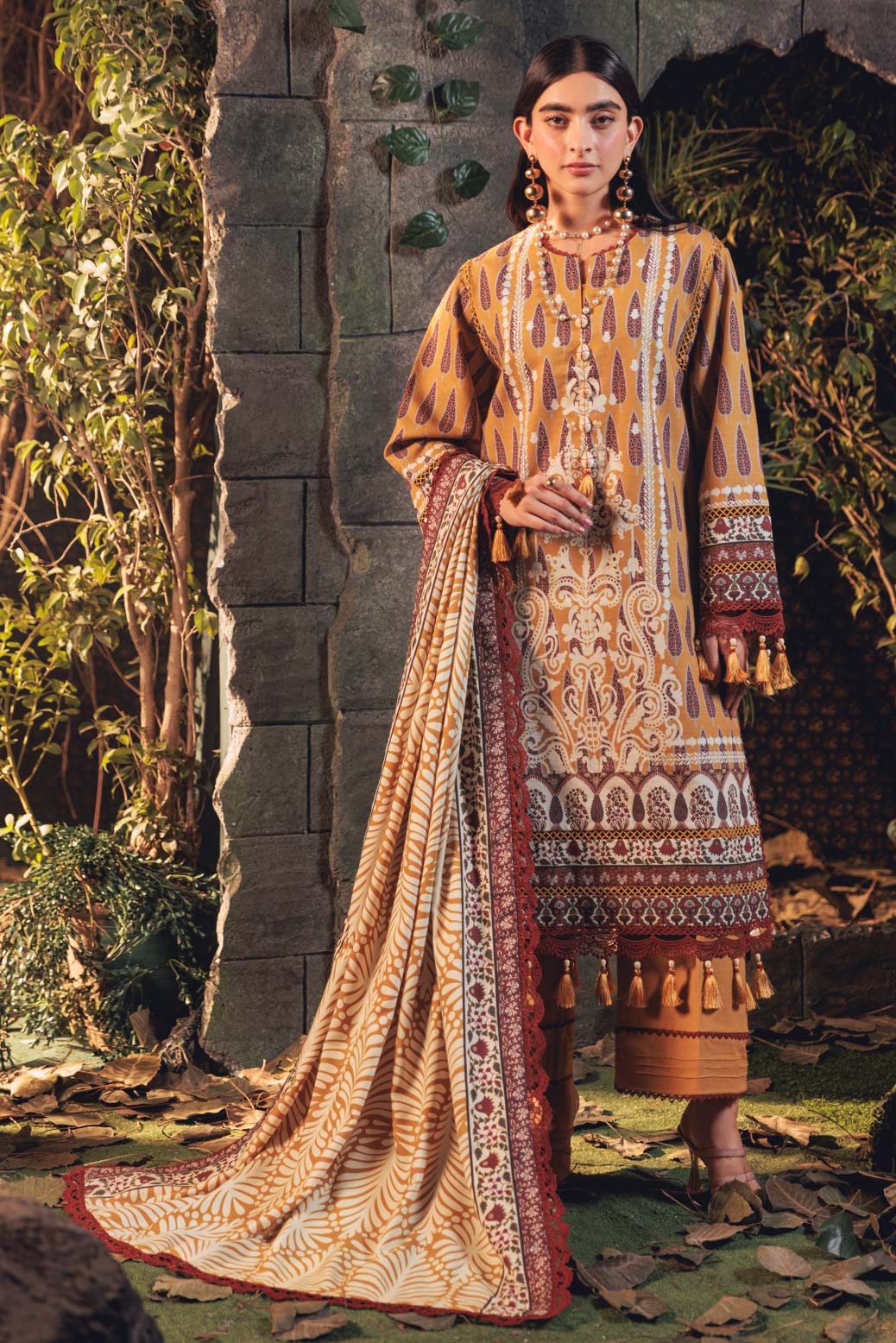 Bonanza Satrangi | Antique Luxe 3 Pc (7W24P3P205) Mustard