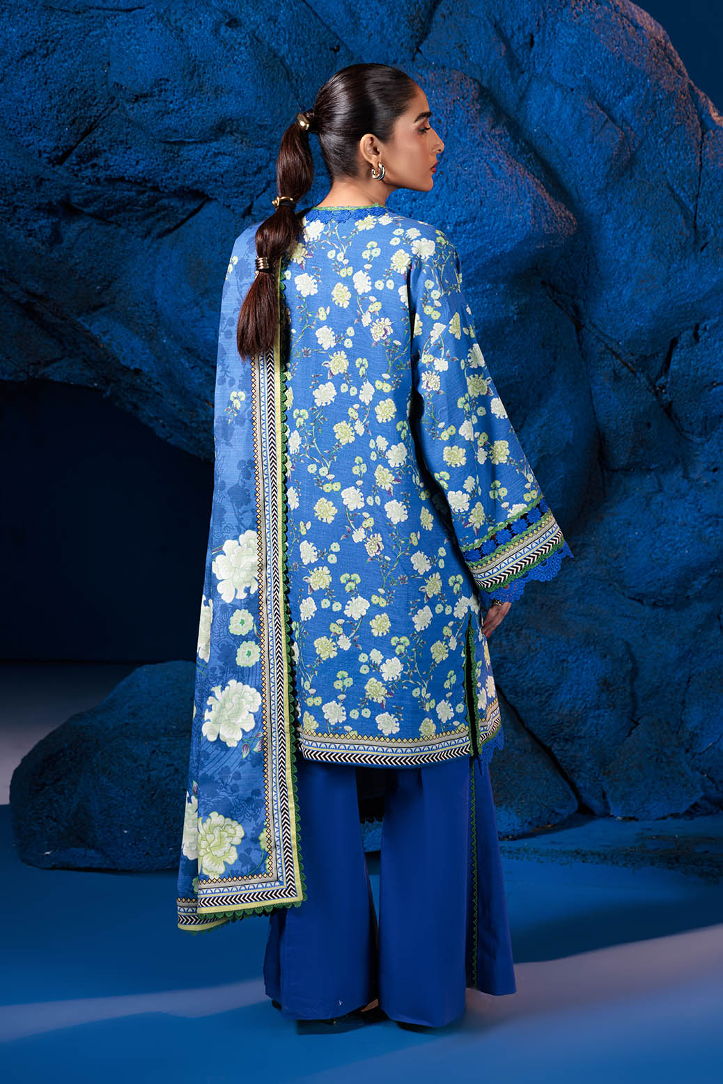 Bonanza Satrangi | Regatta 3 Pc (7W24P3P209)