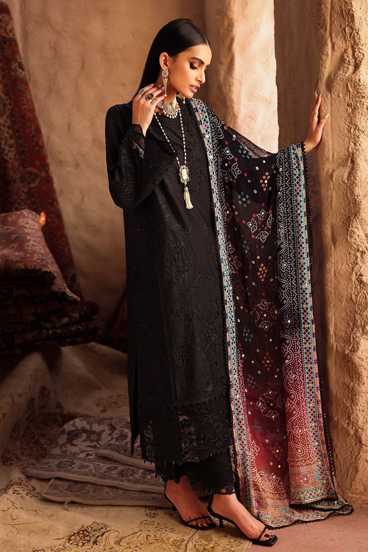 Nureh | Bazaar Lawn | NE-162 XL Black Lawn