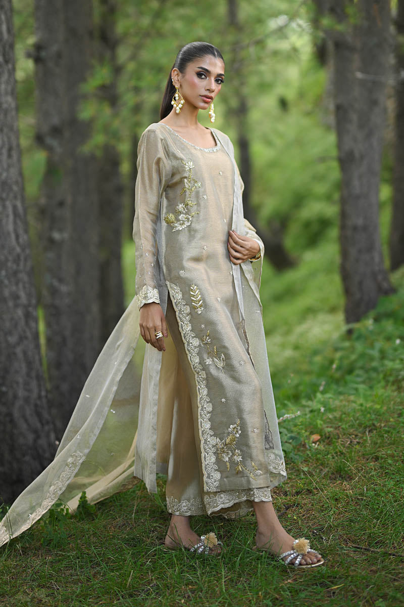 Hue Pret | Farasha Luxury Winter | Cyrah S Ivory Pure Shimmer