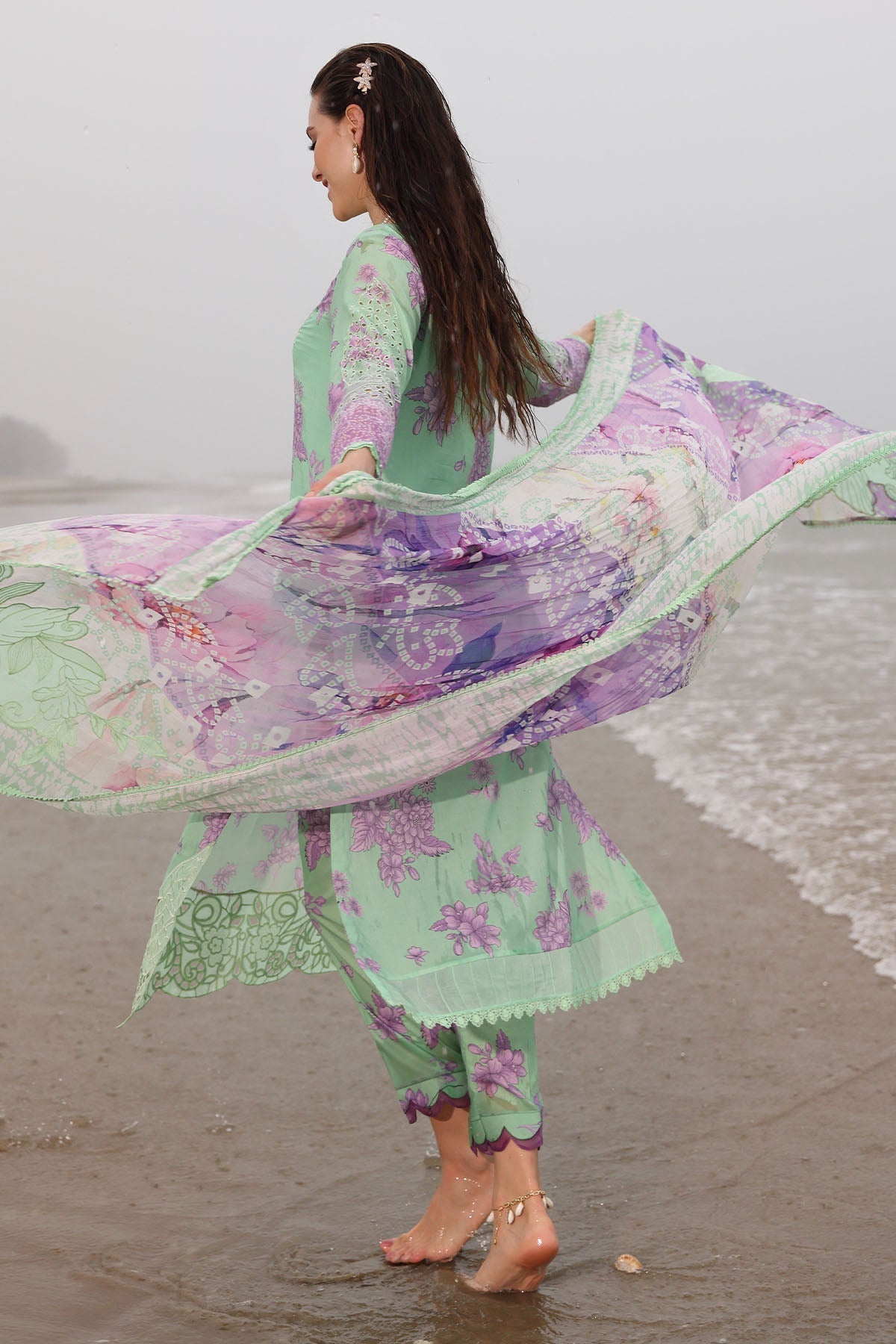 Nureh | Gardenia Embroidered Lawn 25 | NSG-174 M IceBery Green Lawn