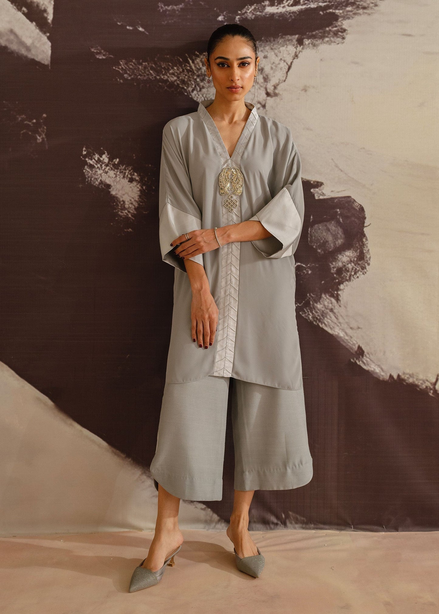 Mahgul | Eye of Cemal | Grey Jewel L Gray Georgette chiffon