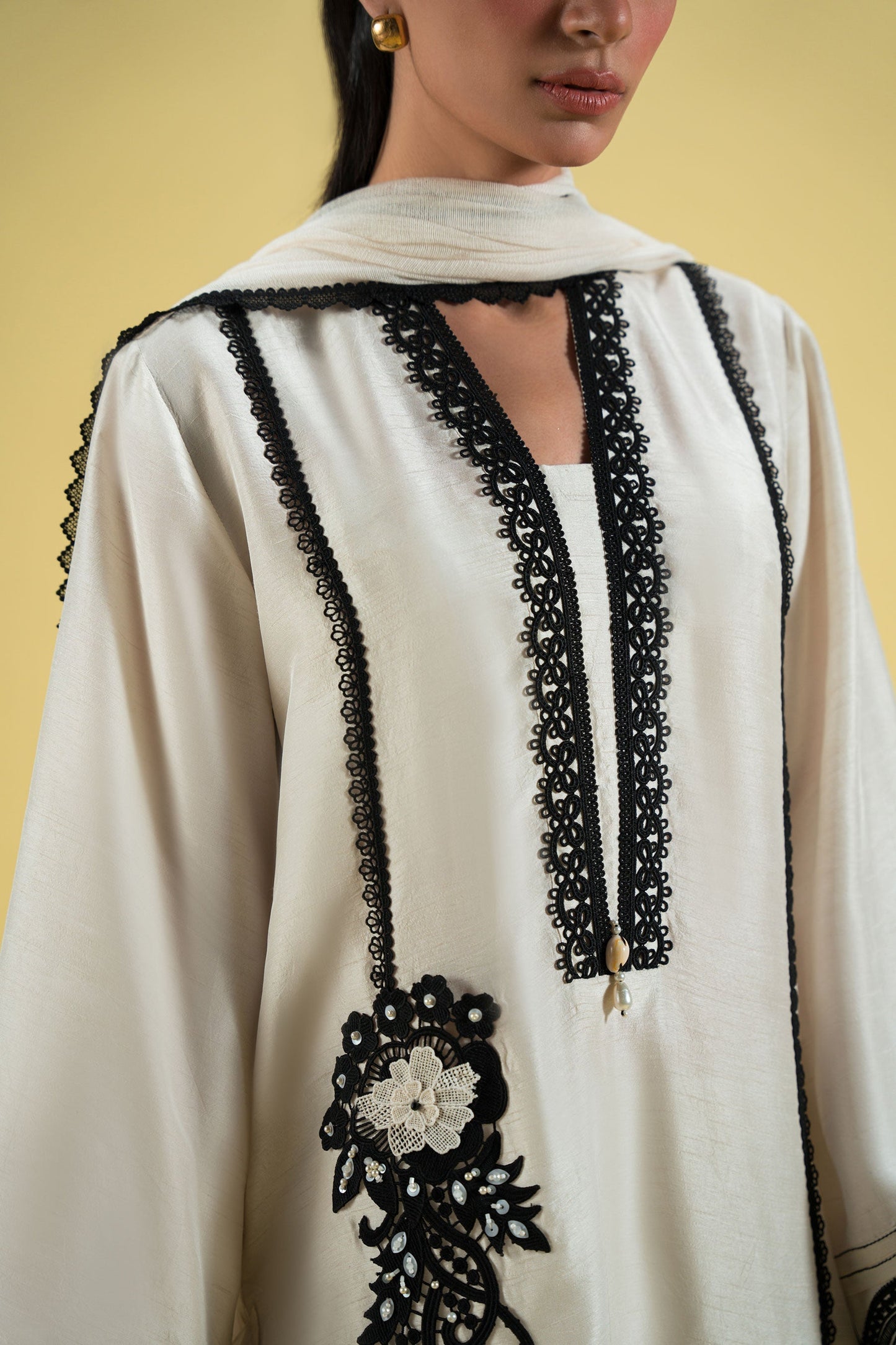Ammara Khan | Sia 25 | D-13 M Ivory Blended Silk