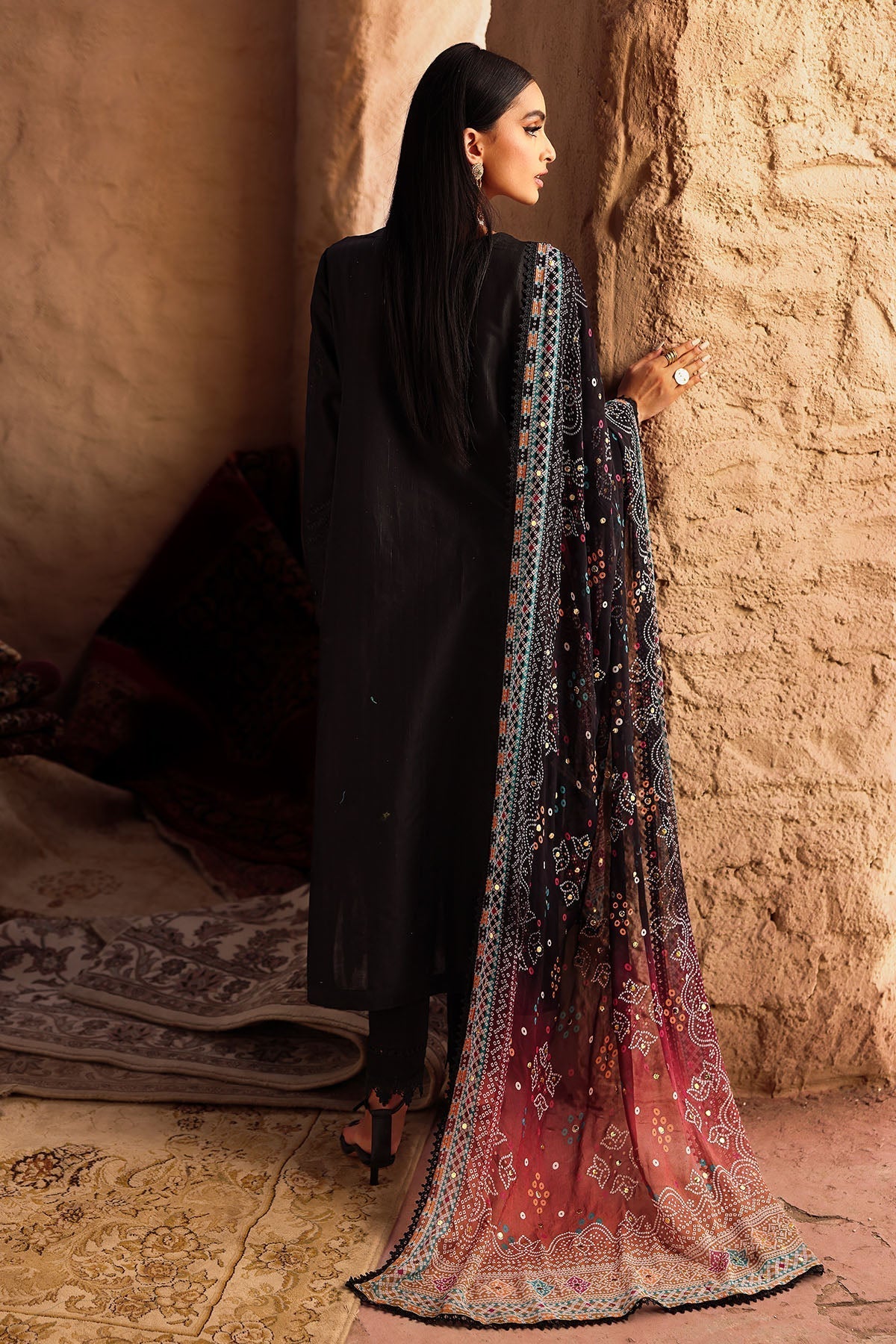 Nureh | Bazaar Lawn | NE-162 S Black Lawn