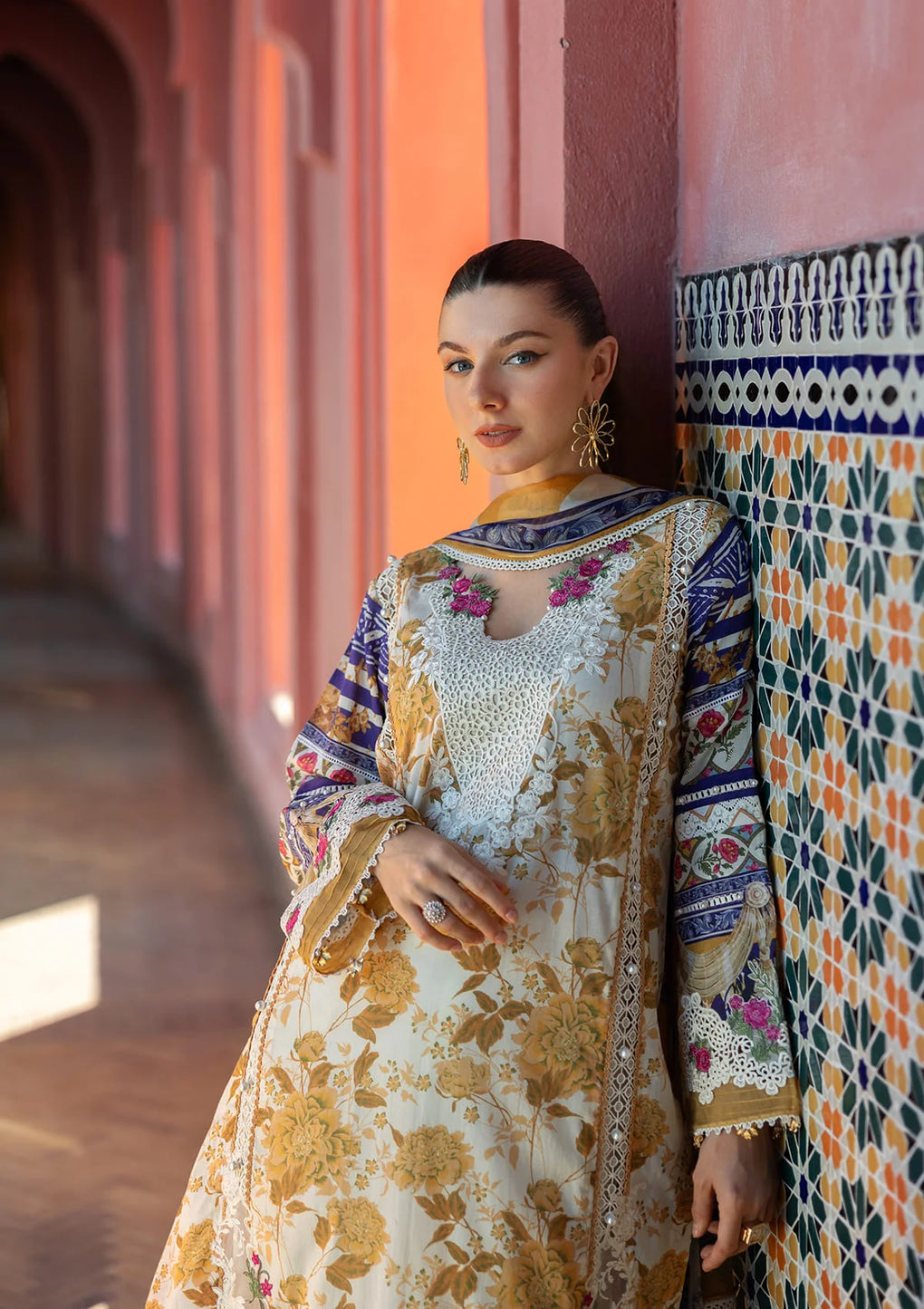 Elaf Premium | Signature 25 | ETS-05A ESTELLE M Ivory Lawn